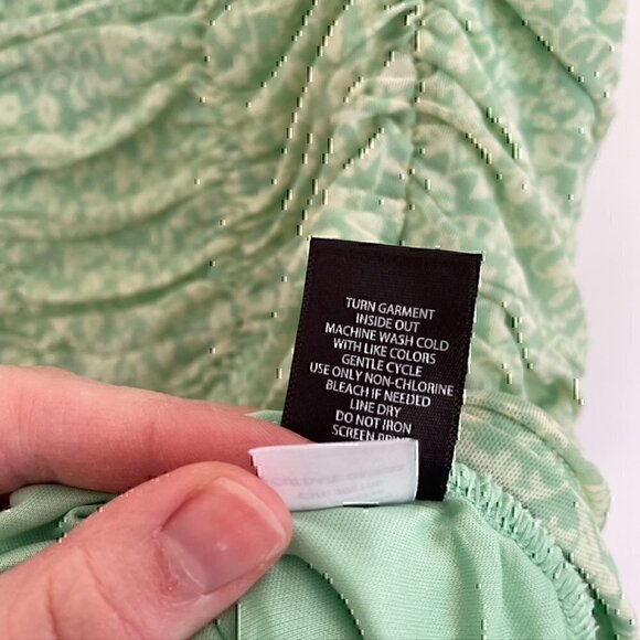 NEW NWT TORRID 1 Plus Size Stretch Mesh Cropped Shirred Cami Mint Green Floral - Picture 10 of 12